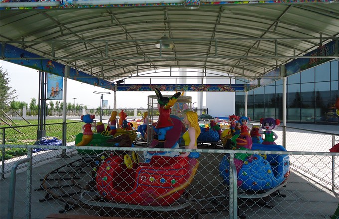 門廳兒童游樂設(shè)施.jpg